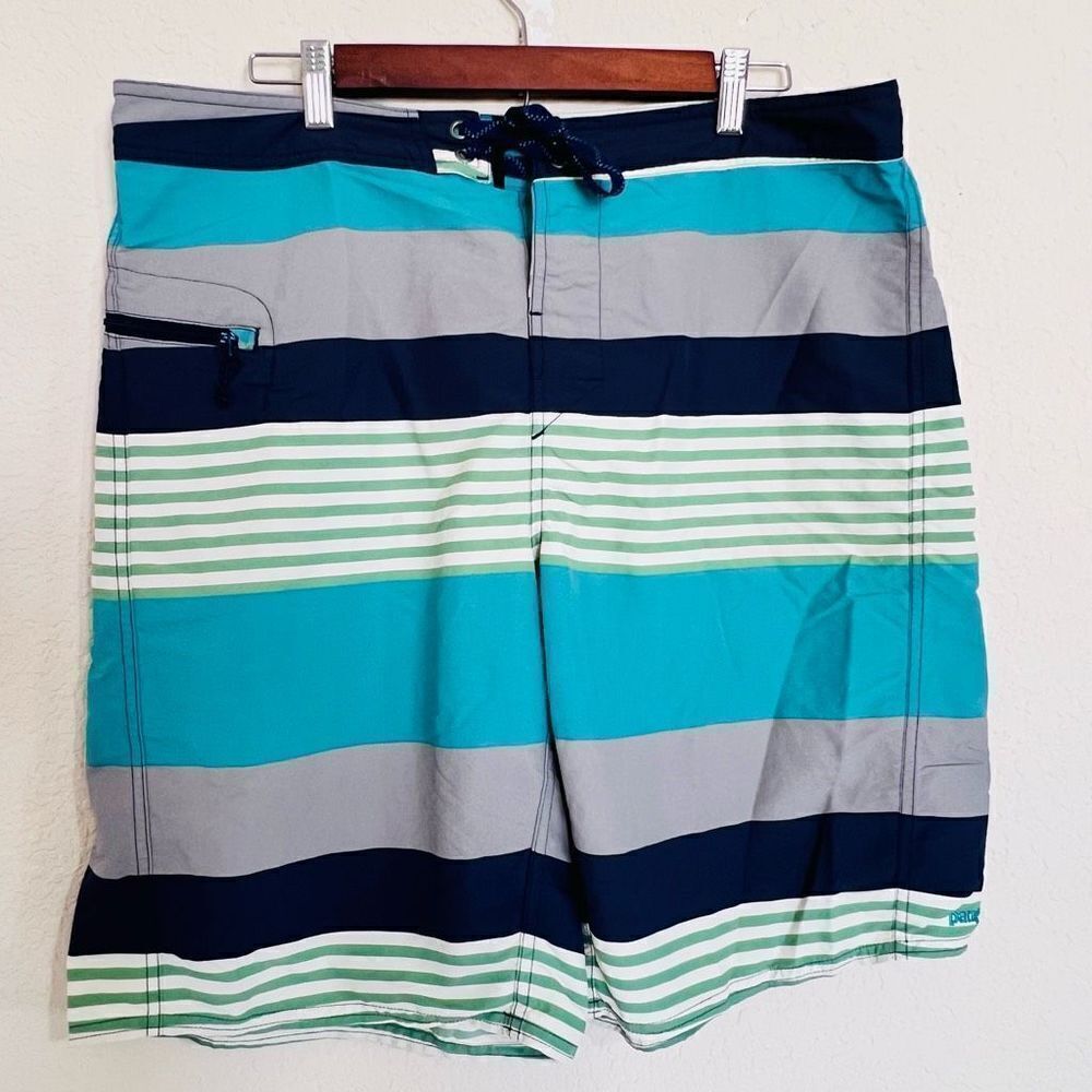 Patagonia striped men’s swim shorts, size 36
